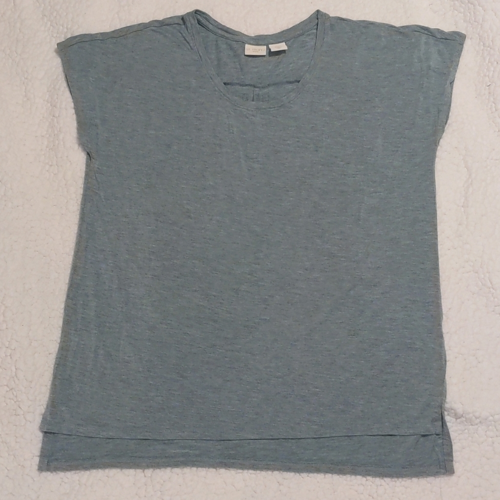 Women's Top